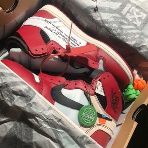 Off white Chicago 1